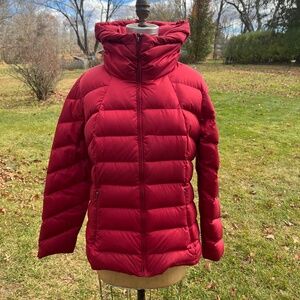 Red Patagonia Puffer Jacket – Women's Size Large – Very Good Condition